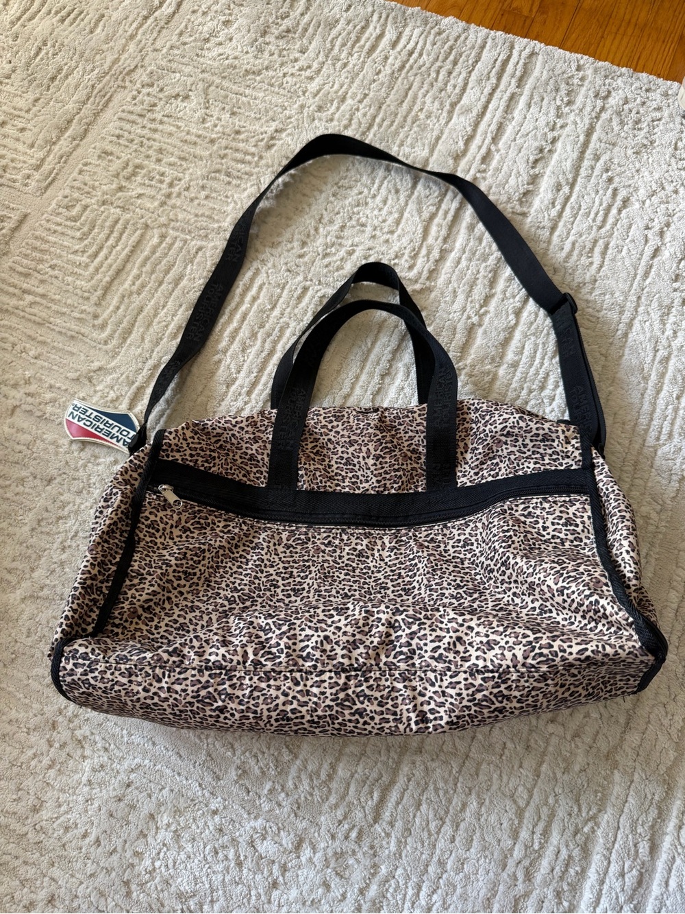American Tourister Leopard Print Women’s Tote Bag with Detachable Strap